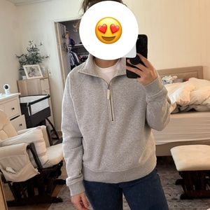 Vuori grey half zip, small